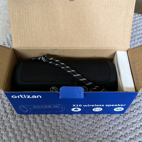 Ortizan Bluetooth speaker - Picture 4 of 5